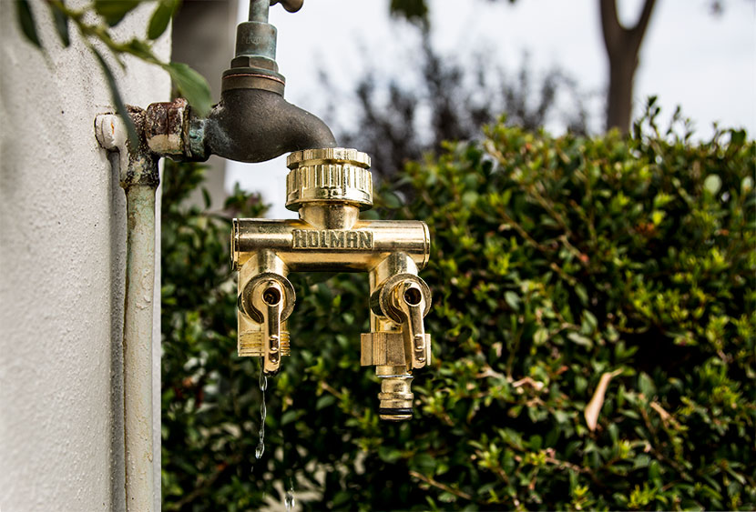 2 Outlet Manifold Metal Holman Industries