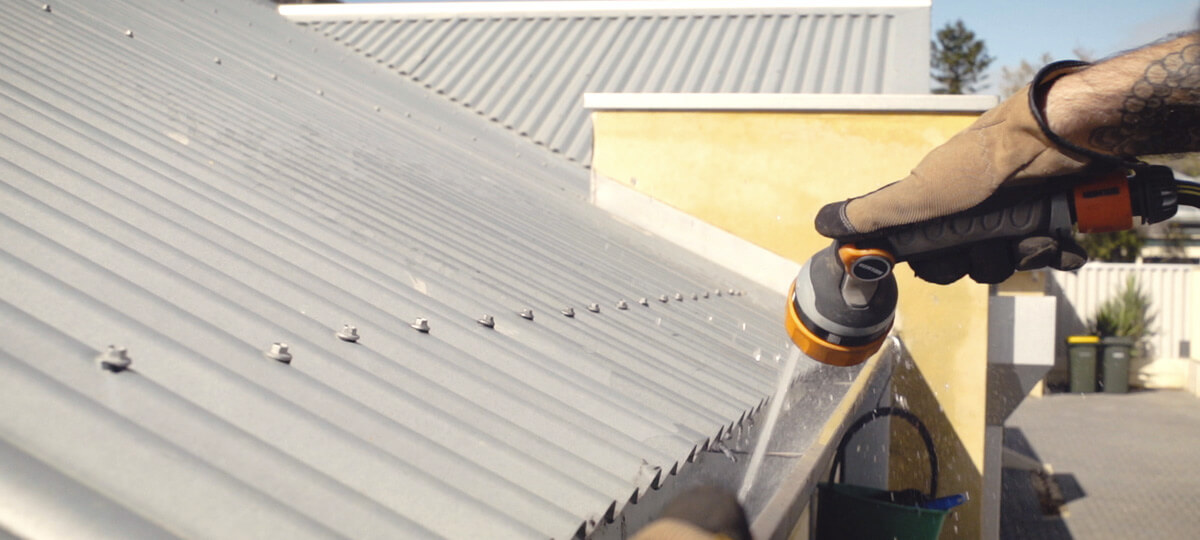 Thumb Control Spray Gun