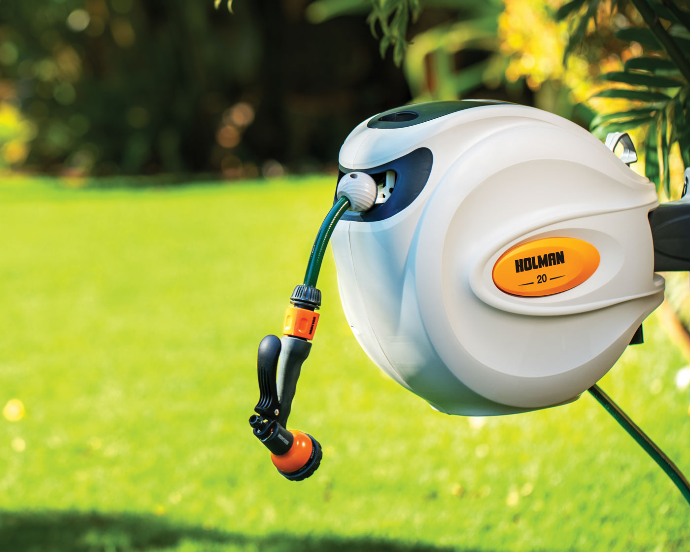 Retractable-Hose-Reel-for-Spring-1 Retractable-Hose-Reel-for-Spring