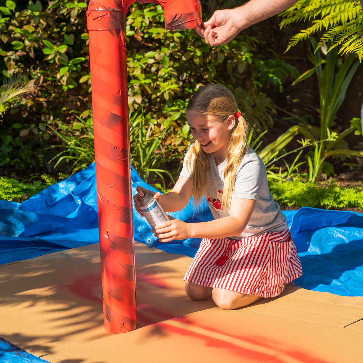 DIY PVC Candy Cane - Spray 2