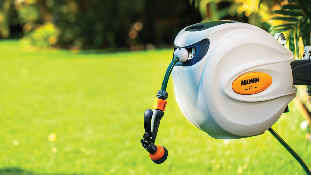 retractable hose reels 20m- gardening must haves