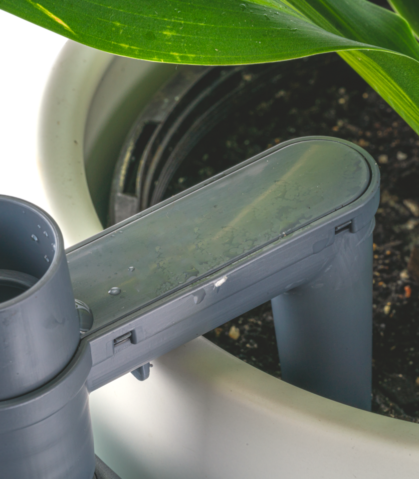 WM7501 Watermate 750mL in soil Watermate 750mL in soil