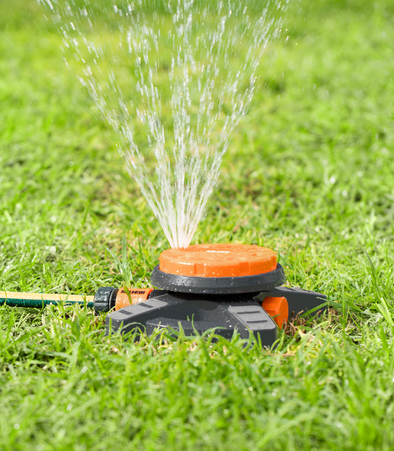 8 Pattern Sprinkler on Spiked Base - Holman Industries