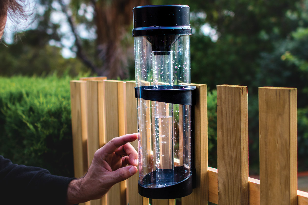 Easy-gardening-projects-rain-gauge