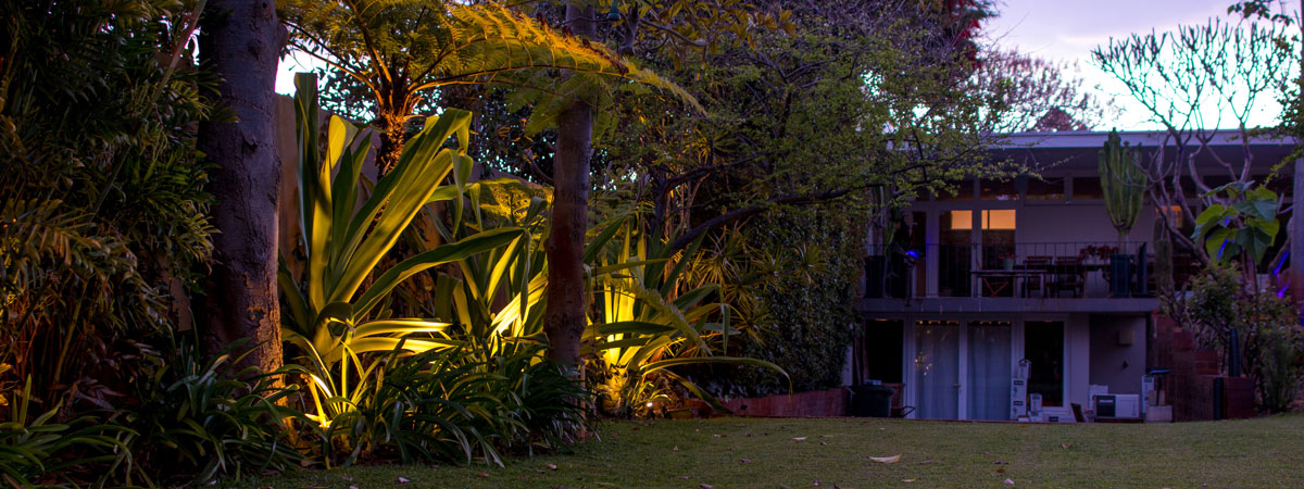 setting-up-garden-lights-main-image-3